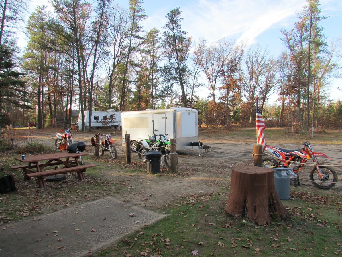 Best Bear Lodge & Campground Irons Exterior photo